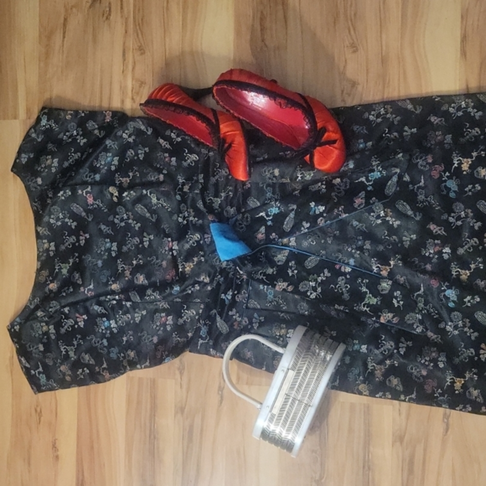 Vintage 60s Satin Asian Print Wiggle Cocktail Dress M